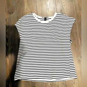 Forever21 cap sleeve black and white striped shirt!!!! Soft material